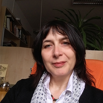 Dr. Kiss Szidónia